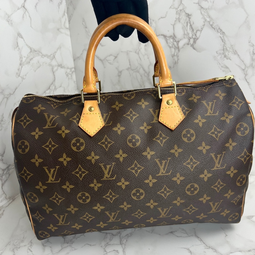❌❌❌ SOLD! ❌❌❌ Louis Vuitton Monogram Speedy 35 (September 1999)